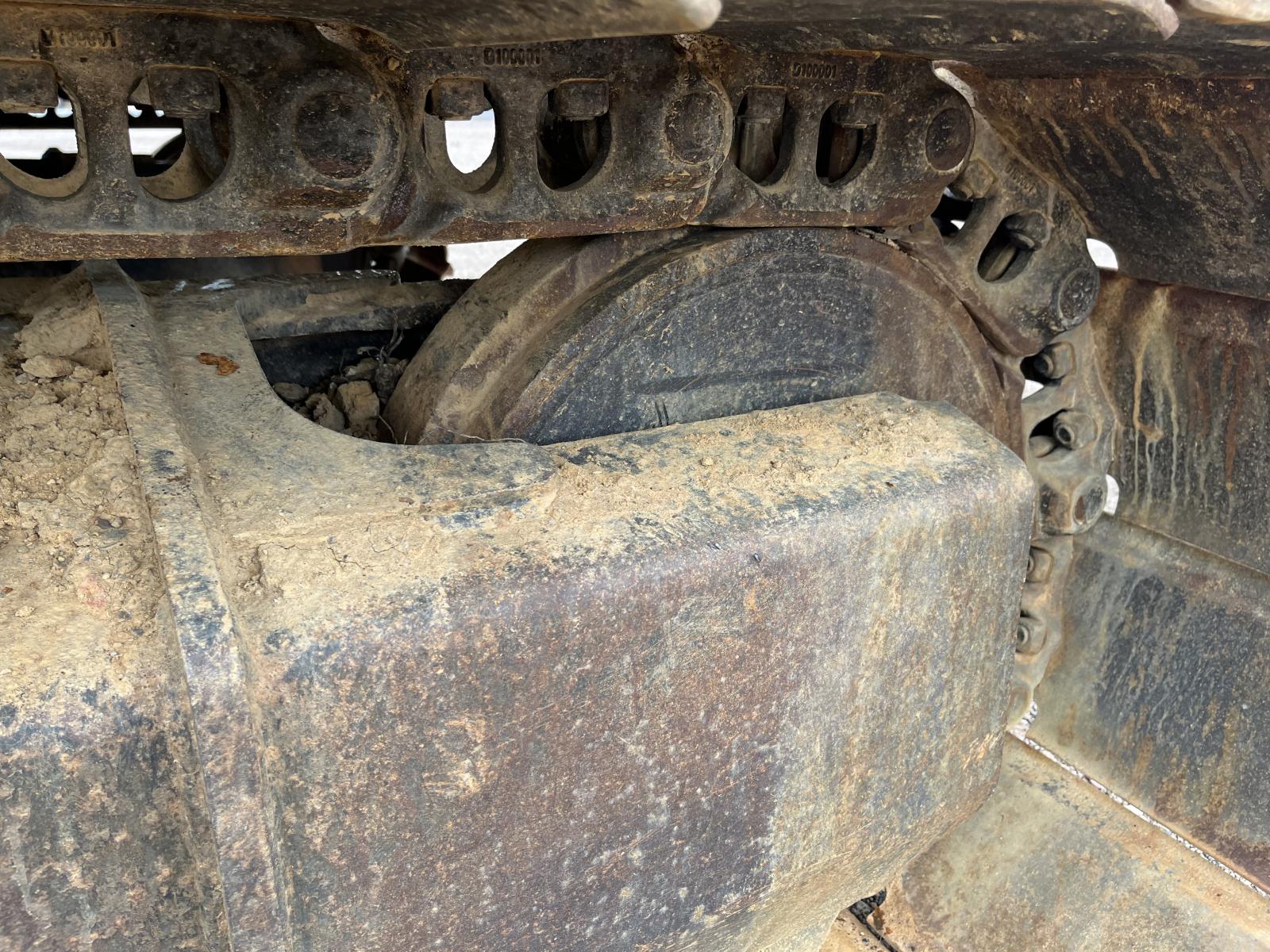 ./imagenes/INVOICE/2019/18268/JOHN DEERE 160 LC (11).JPG